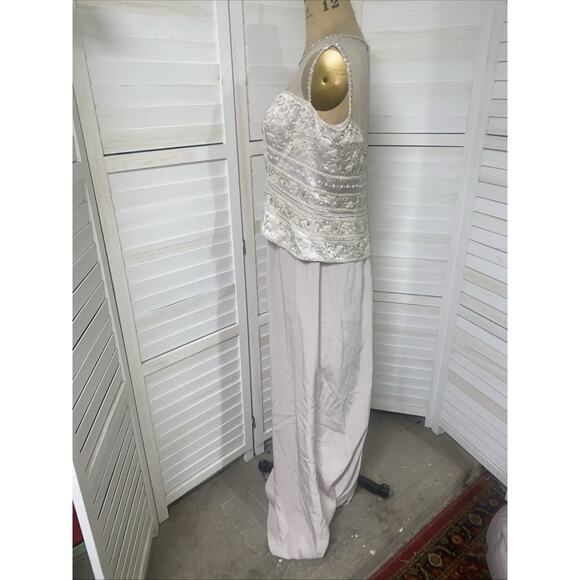 Cameron Blake by Mon Cheri Mother Of The Bride Dress Gown Beige Off White Sz 14 - Picture 11 of 13